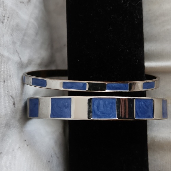 Two Fashion Bracelets - Picture 3 of 3